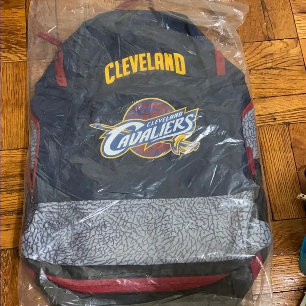 NWT NBA Cleveland Cavaliers back pack